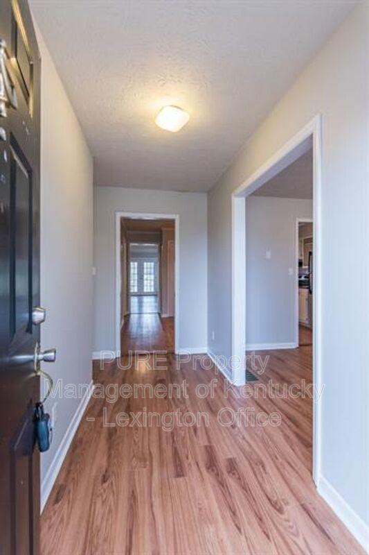 Foto del edificio - 1194 Trent Blvd