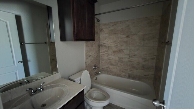 Foto del edificio - 605 Lost Trl