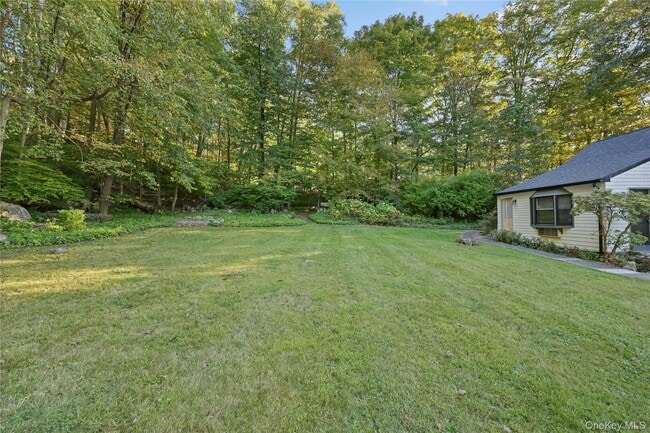 Building Photo - 1300 NY-22