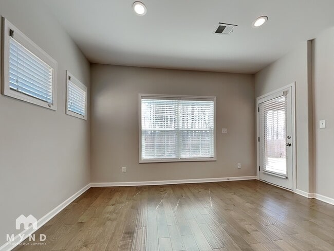 Foto del edificio - 43 Ashton Pl