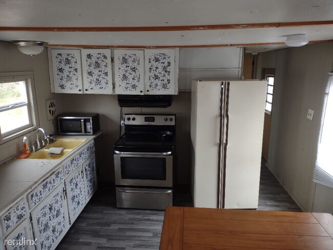 Foto del edificio - 2 br, 1 bath Mobile Home - 209 S. Chestnut St