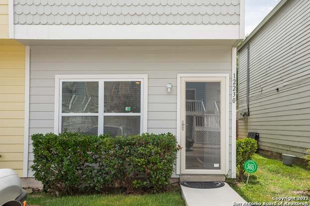 Building Photo - 12230 Apricot Dr