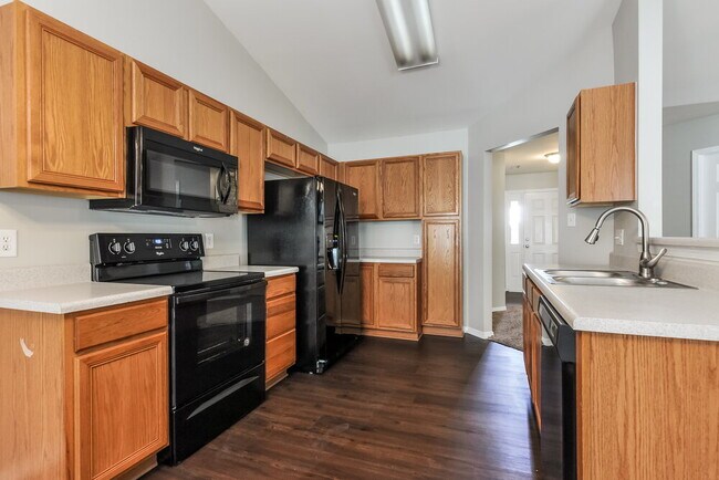 Building Photo - 1016 Narcissus Ct