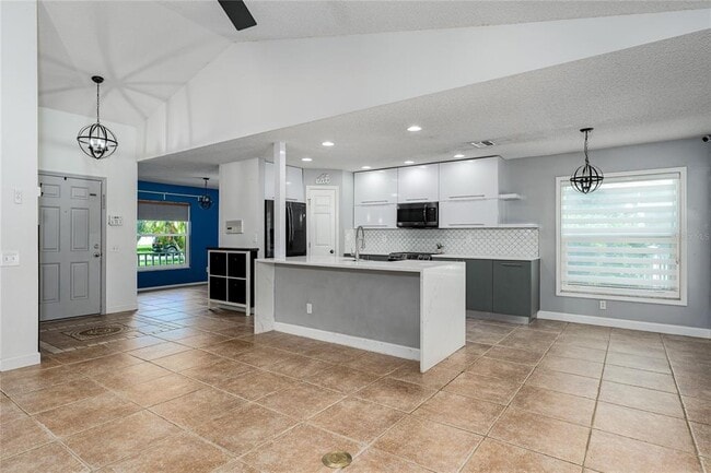 Building Photo - 4008 Kingsfield Dr