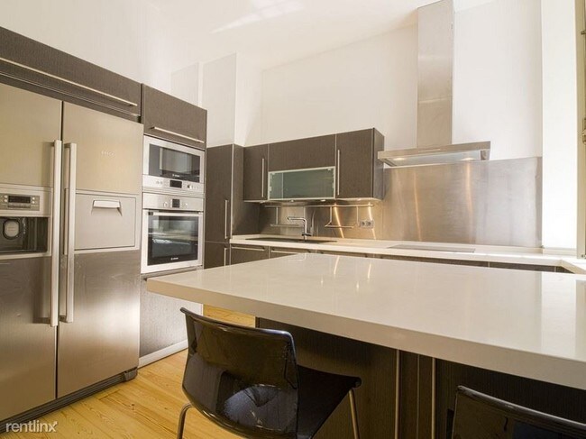 Foto del edificio - 2585 Park Blvd
