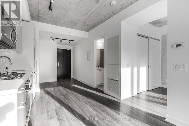 Building Photo - 55 Ontario St