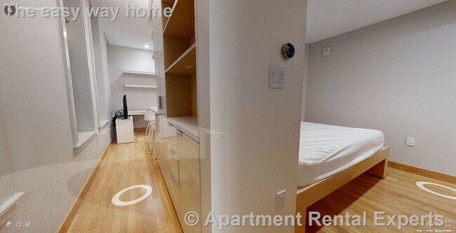 Building Photo - 115 Mt Auburn St