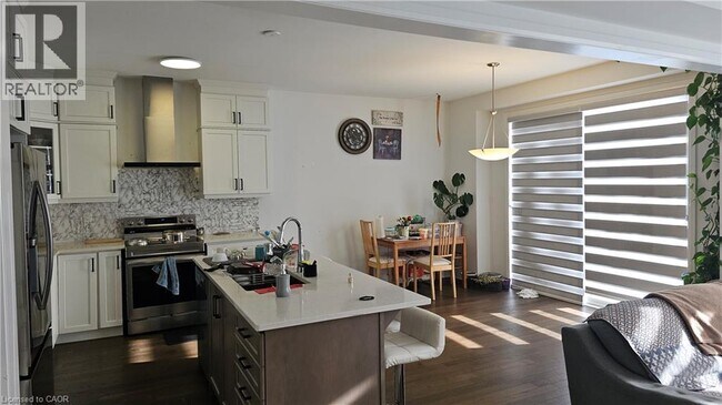 Photo du bâtiment - 18 Hammermeister St