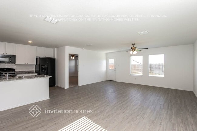 Foto del edificio - 2702 Spring Time Dr