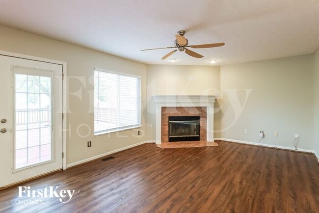 Building Photo - 3687 Shagbark