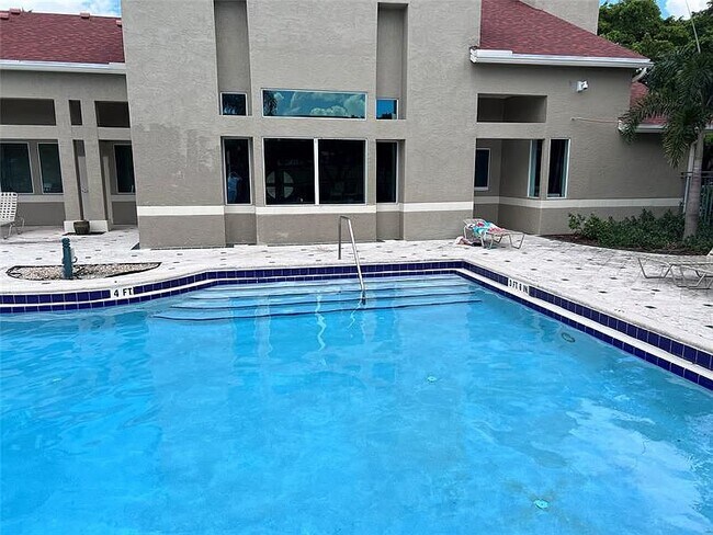 Building Photo - 1760 Palm Cove Blvd