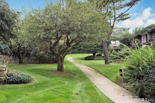 Building Photo - 81 Courtland Ave