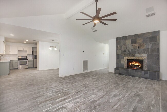Building Photo - 22515 Colonialgate Dr