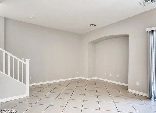 Foto del edificio - 227 Charming Ct