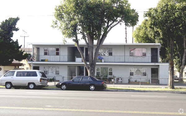 Primary Photo - 21131 S Santa Fe Ave