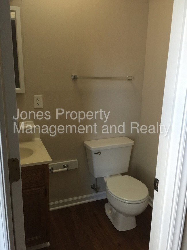 Foto del edificio - 2715 White Oak Ln
