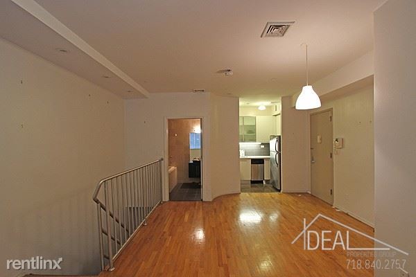 Building Photo - 361 15th St