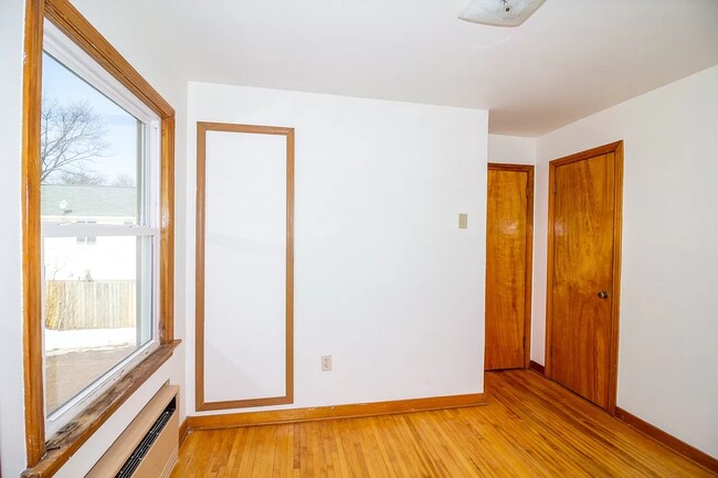Building Photo - 2081 Wilkinson Ave