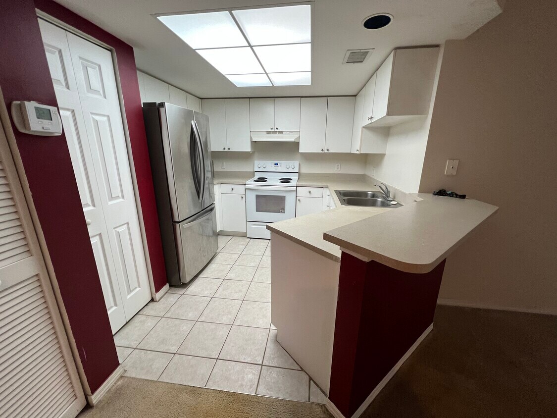 2119 SE 10th Ave Unit 906, Fort Lauderdale, FL 33316 Condo for Rent