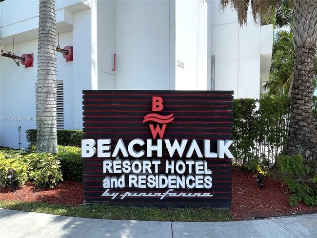 Foto del edificio - 2600 E Hallandale Beach Blvd