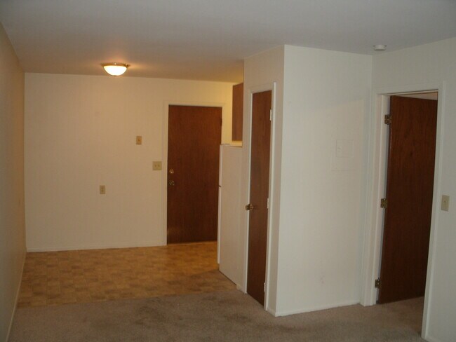 Dining Room/Living Room - 1712 Continental Dr
