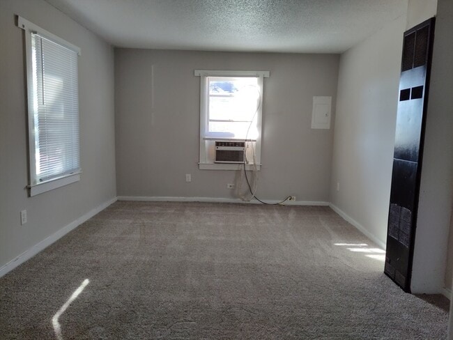 Foto del edificio - 418 Lincoln St SW