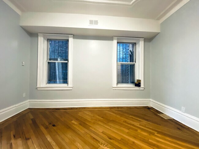 Foto del edificio - 104 Baldwin Ave