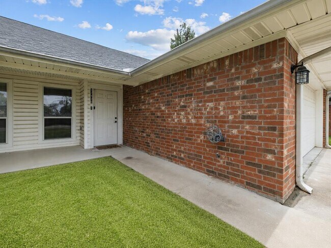 Building Photo - 17416 FM 2493