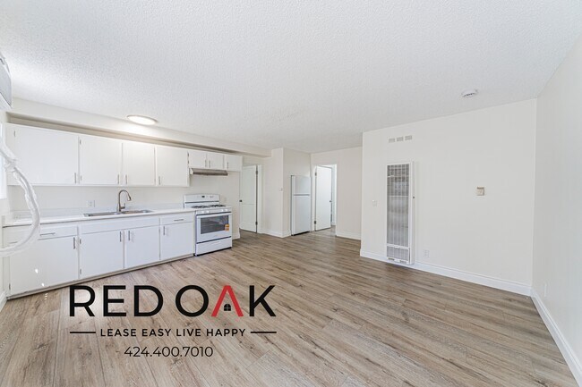 Foto del edificio - 7032 Milwood Ave