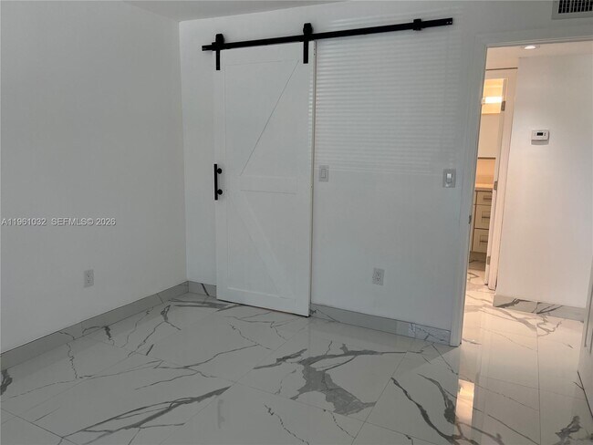 Foto del edificio - 8609 SW 68th Ct