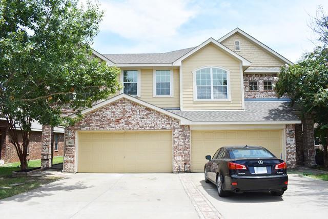 Primary Photo - 1422 Ravenwood Dr