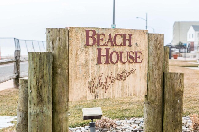 Foto del edificio - 448 Ocean Ave N