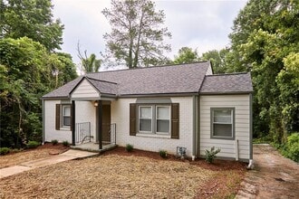 Building Photo - 1235 Beechview Dr SE