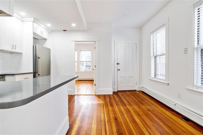 Building Photo - 34 Healey St