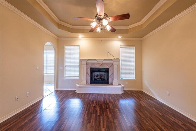 Building Photo - 3205 SW Tunica Ave