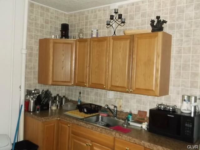 Building Photo - 610 Spring St