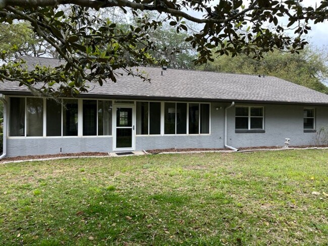 Building Photo - Newly Renovated  2 Bedroom 2 Bath Home for...