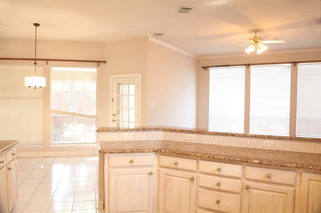 Building Photo - 8605 Berwick Dr