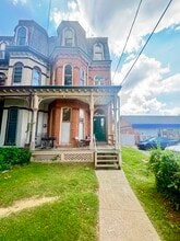 Building Photo - 950 Columbia Ave