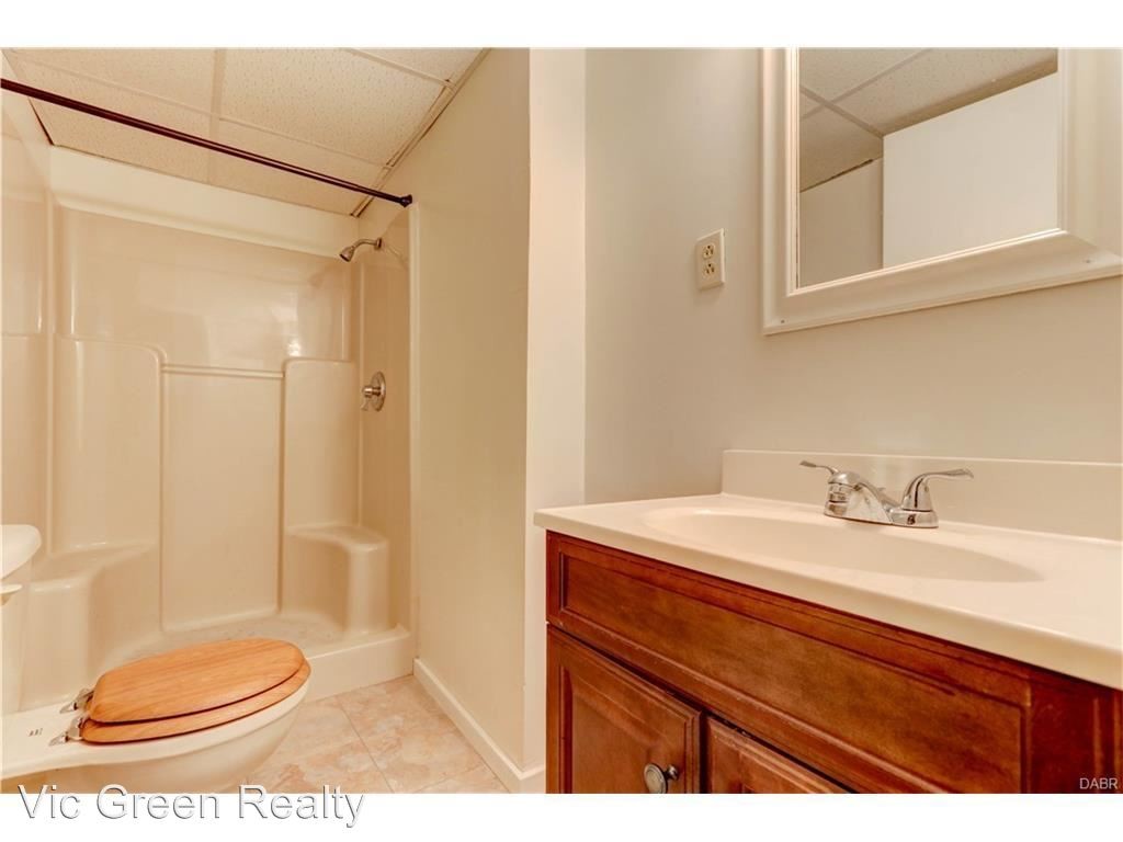 Building Photo - 3 br, 2 bath House - 829 S Maple Ave