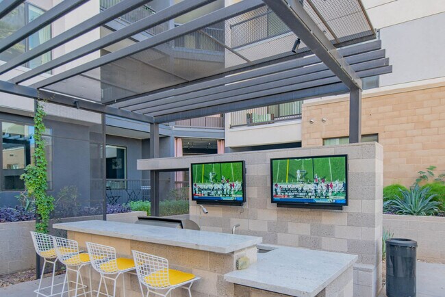 Foto del edificio - 701 W Rio Salado Pkwy