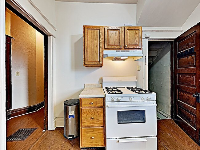 Foto del edificio - 213 6th Ave Unit 1 Carnegie PA 15106