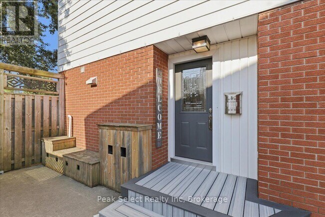 Photo du bâtiment - 191 Maple Ave