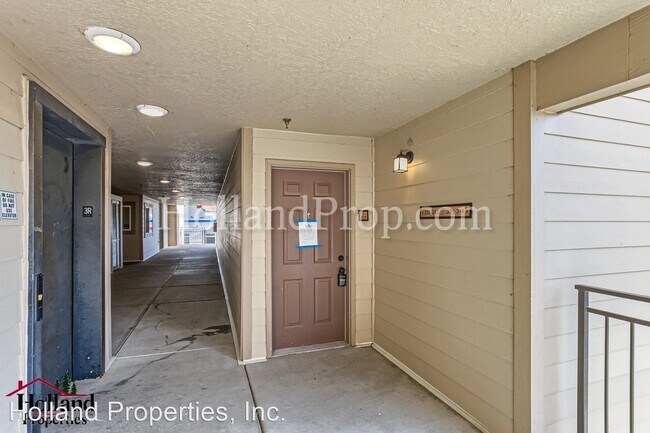 Foto del edificio - 1 br, 1 bath House - 15320  NW Central Dr ...