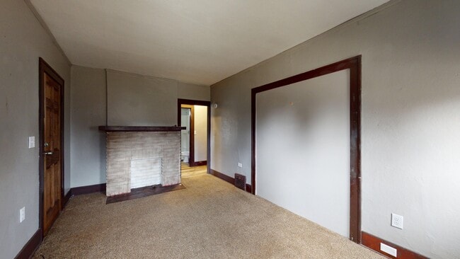 Building Photo - 236 Watson St