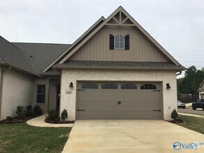 Building Photo - 700 Rivulet Dr SW