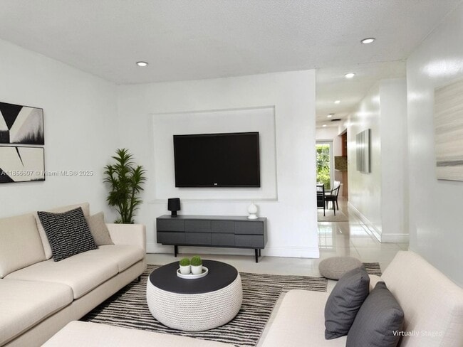 Photo - 2322 SW 106th Ct House