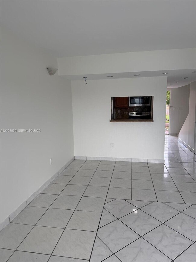 Building Photo - 310 NW 107th Ave