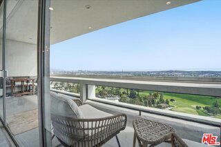 Foto del edificio - 2222 Ave of the Stars