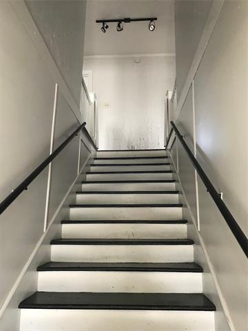 Foto del edificio - 813 W Eighth St